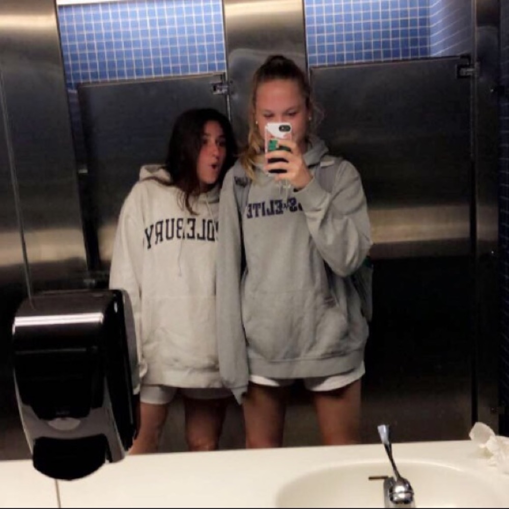 Meet your Posher, Lily